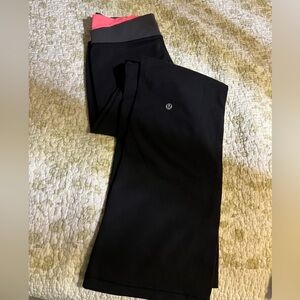 Rare Lululemon Crossover Bootleg Leggings size 4